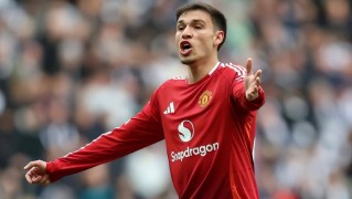 曼联标价4000万欧甩卖鸡肋铁腰，4大豪强哄抢，尤文图斯最想签他