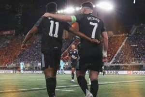 欧联杯疯狂一夜：维拉造惨案 西甲意甲团灭 半决赛无一支传统豪门