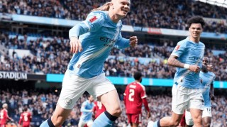 疯狂4-0！曼城制造惨案，强势晋级，利物浦溃败，萨拉赫罚丢点球